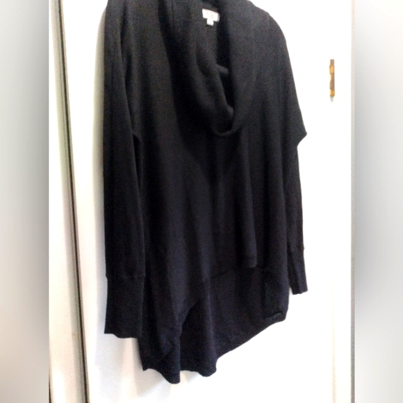 Black cowl neck high low sweater - Picture 6 of 7
